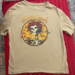 Grateful Dead Tan Skull Graphic Tee size Large
